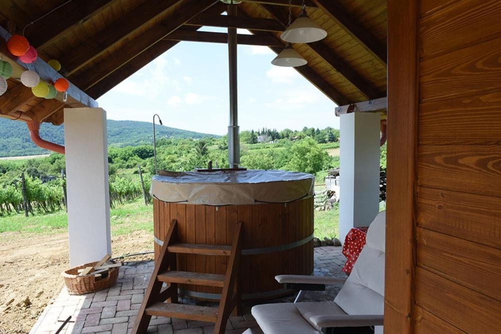 Villa Casa Beata à Lesencetomaj Extérieur photo